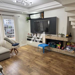 Casa com 227m² e 3 dormitórios no bairro Universitário em Lajeado para Comprar