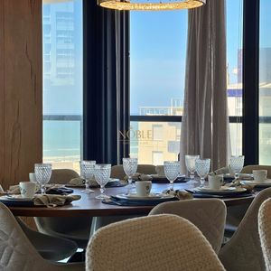 Apartamento com 220m², 4 dormitórios, 4 suítes, 3 vagas no Vitra em Torres para Comprar