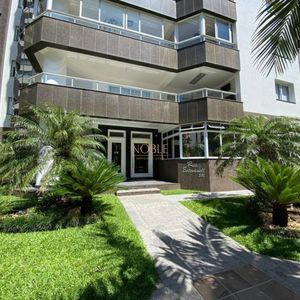 Apartamento com 232m², 4 dormitórios, 4 suítes, 2 vagas no Estevanell em Torres para Comprar