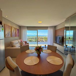 Apartamento com 91m², 2 dormitórios, 2 suítes, 2 vagas no Toronto em Torres para Comprar