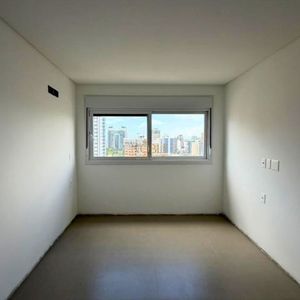 Apartamento com 52m², 1 dormitório, 1 suíte, 1 vaga no Punta Del Sole em Torres para Comprar