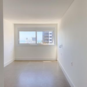 Apartamento com 140m², 3 dormitórios, 3 suítes, 2 vagas no Di milano em Torres para Comprar