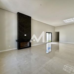 Casa com 226m² e 3 dormitórios no bairro Bom Pastor em Lajeado para Comprar