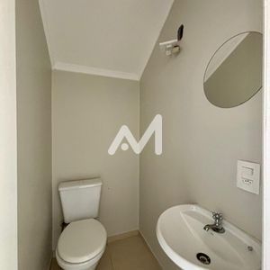 Sobrado com 78m² e 2 dormitórios no bairro Universitário em Lajeado para Comprar