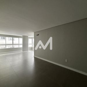 Apartamento com 130m² e 3 dormitórios no bairro Centro em Lajeado para Comprar