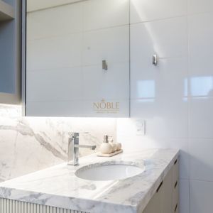 Apartamento com 109m², 3 dormitórios, 1 suíte, 2 vagas no San Pietro em Torres para Comprar