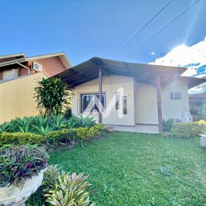 Casa com 146m² e 3 dormitórios no bairro Campestre em Lajeado para Comprar