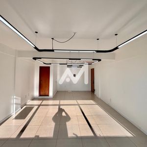 Sala Comercial com 35m² no bairro Centro em Lajeado para Alugar