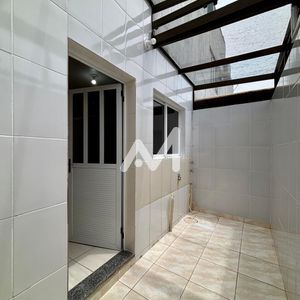 Sobrado com 72m² e 2 dormitórios no bairro Campestre em Lajeado para Alugar