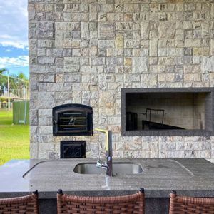 Casa de Condomínio, 4 dormitórios, 4 suítes, 2 vagas no Condomínio Ilhas Park em Torres para Comprar