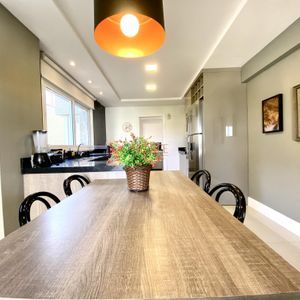 Apartamento com 249m², 4 dormitórios, 4 suítes, 3 vagas no Graziela em Torres para Comprar