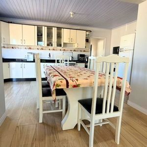 Casa com 125m², 4 dormitórios, 1 suíte, 2 vagas no bairro Vila São João em Torres para Comprar