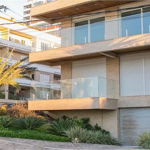 Apartamento com 122m², 3 dormitórios, 1 suíte, 3 vagas no Cannes Résidentiel em Torres para Comprar