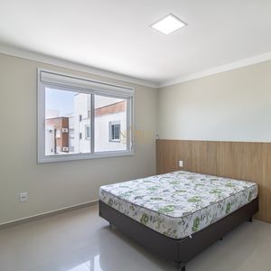 Cobertura com 230m², 3 dormitórios, 1 suíte, 2 vagas no Le Grand em Torres para Comprar