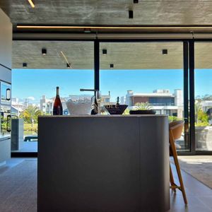 Casa de Condomínio com 476m², 5 dormitórios, 5 suítes, 2 vagas no Ocean Side em Torres para Comprar