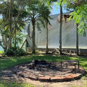 Casa com 156m², 3 dormitórios, 1 suíte, 4 vagas no bairro Praia Itapeva em Torres para Comprar