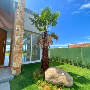 Casa de Condomínio com 206m², 3 dormitórios, 3 suítes, 2 vagas no Reserva das Águas em Torres para Comprar