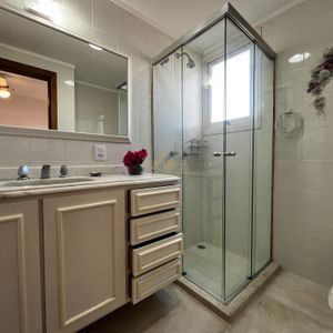 Apartamento com 155m², 3 dormitórios, 1 suíte, 1 vaga no Edificio Villa Itaparica em Torres para Comprar