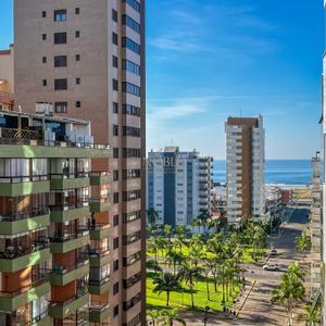 Apartamento com 124m², 3 dormitórios, 3 suítes, 2 vagas no Lê Classic em Torres para Comprar