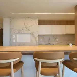 Apartamento com 140m², 3 dormitórios, 3 suítes, 2 vagas no Voga em Torres para Comprar