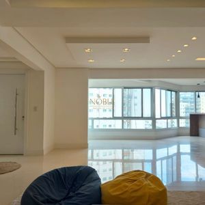 Apartamento com 249m², 4 dormitórios, 4 suítes, 2 vagas no Graziela em Torres para Comprar