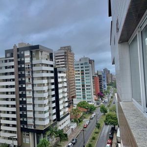 Apartamento com 109m², 3 dormitórios, 1 suíte, 2 vagas no San Pietro em Torres para Comprar