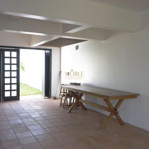 Casa com 260m², 5 dormitórios, 1 suíte, 2 vagas no bairro Praia Grande em Torres para Comprar