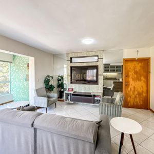 Apartamento com 92m², 2 dormitórios, 1 suíte, 1 vaga no Solar da Praça em Torres para Comprar