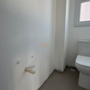 Apartamento com 98m², 2 dormitórios, 2 suítes, 2 vagas no Punta Del Sole em Torres para Comprar
