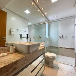 Apartamento com 143m², 3 dormitórios, 3 suítes, 2 vagas no Campana del Mare em Torres para Comprar