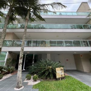 Apartamento com 106m², 3 dormitórios, 1 suíte, 2 vagas no Punta Cana em Torres para Comprar