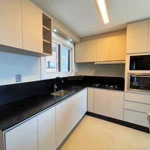 Apartamento com 91m², 2 dormitórios, 2 suítes, 2 vagas no Toronto em Torres para Comprar