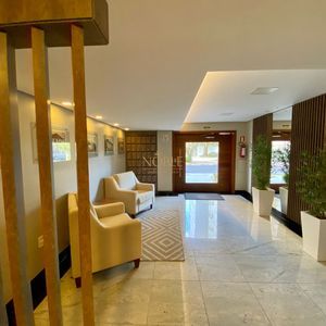 Apartamento com 100m², 3 dormitórios, 1 suíte, 2 vagas no Torre de Athena em Torres para Comprar