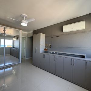 Apartamento com 123m², 3 dormitórios, 2 suítes, 2 vagas no Lê Classic em Torres para Comprar