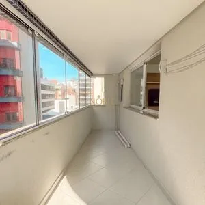 Apartamento com 125m², 3 dormitórios, 1 suíte, 2 vagas no Elegance em Torres para Comprar