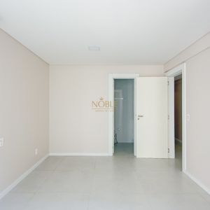 Cobertura com 220m², 3 dormitórios, 3 suítes, 2 vagas no Dona Iris em Torres para Comprar