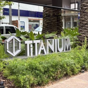 Apartamento com 114m², 3 dormitórios, 1 suíte, 1 vaga no Titanium em Torres para Comprar