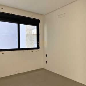 Apartamento com 80m², 2 dormitórios, 1 suíte, 1 vaga no Mirage em Torres para Comprar