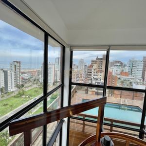 Cobertura com 380m², 4 dormitórios, 3 suítes, 2 vagas no Porto do Sol em Torres para Comprar