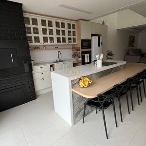 Geminado, 3 dormitórios, 2 suítes, 2 vagas no bairro Centro em Passo de Torres para Comprar