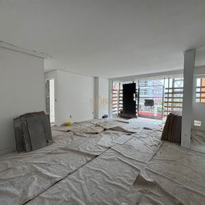 Apartamento com 80m², 2 dormitórios, 1 suíte, 2 vagas no Mirage em Torres para Comprar