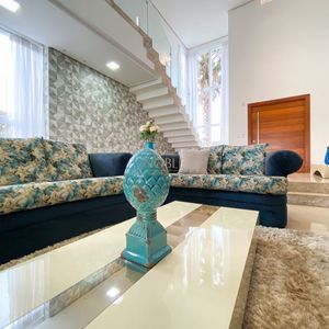 Casa de Condomínio com 330m², 3 dormitórios, 3 suítes, 2 vagas no Reserva das Águas em Torres para Comprar