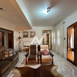 Casa com 197m² e 3 dormitórios no bairro Montanha em Lajeado para Comprar