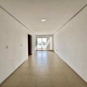 Apartamento com 77m² e 3 dormitórios no bairro Centenário em Lajeado para Comprar