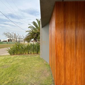 Casa de Condomínio com 228m², 3 dormitórios, 3 suítes, 2 vagas no Reserva das Águas em Torres para Comprar