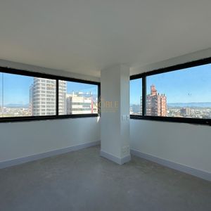 Apartamento com 78m², 2 dormitórios, 1 suíte, 1 vaga no Vista Mare em Torres para Comprar