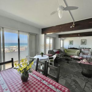 Apartamento com 236m², 4 dormitórios, 1 suíte, 1 vaga no Panorama em Torres para Comprar