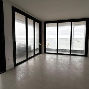 Apartamento com 138m², 3 dormitórios, 3 suítes, 2 vagas no Aura em Torres para Comprar