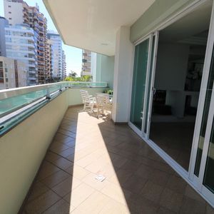 Apartamento com 263m², 4 dormitórios, 4 suítes, 4 vagas no Neptuno em Torres para Comprar