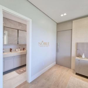 Casa de Condomínio com 350m², 3 dormitórios, 3 suítes, 2 vagas no Reserva das Águas em Torres para Comprar